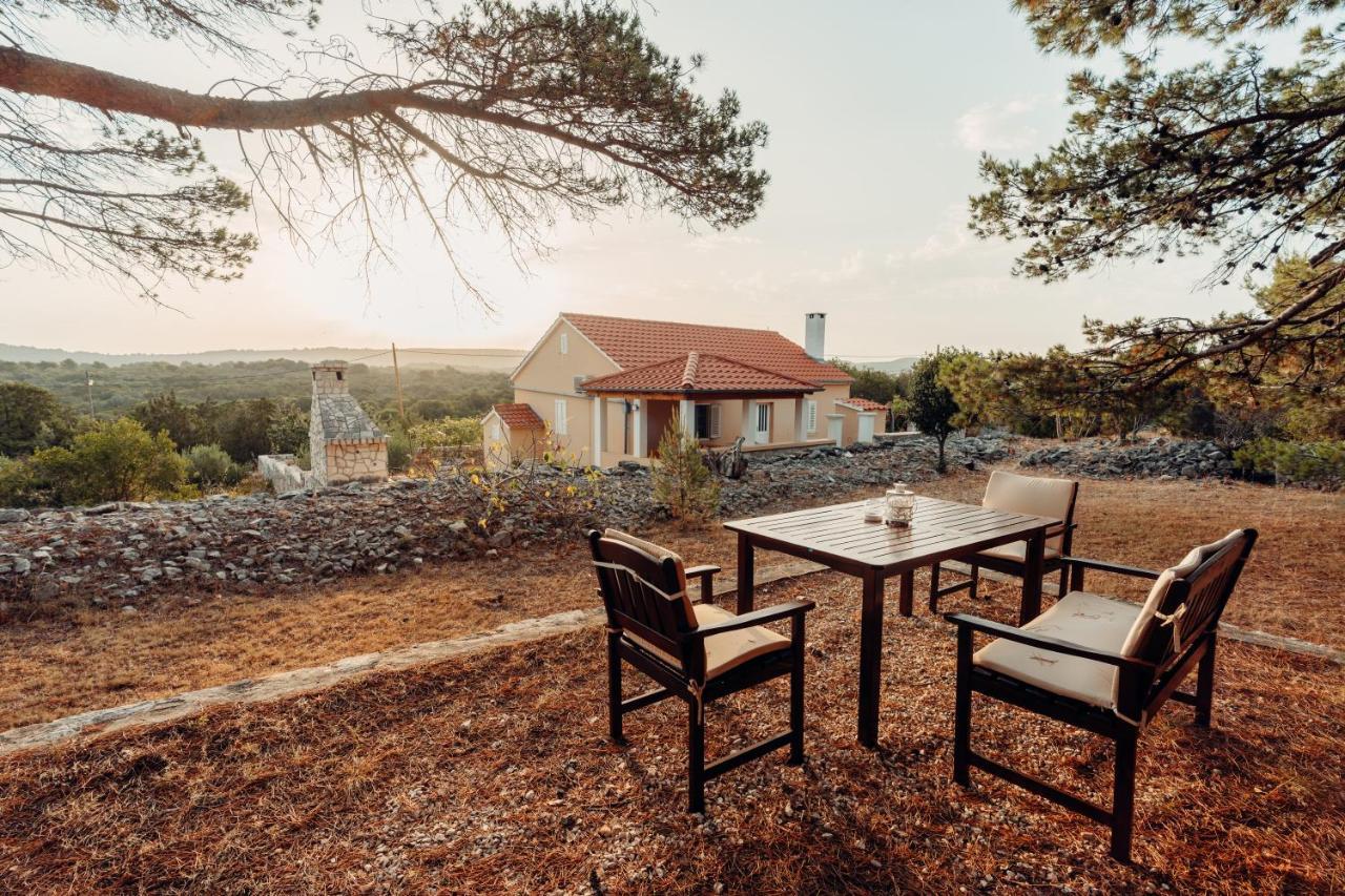 Guest House Sakarun 벨리 라트 외부 사진