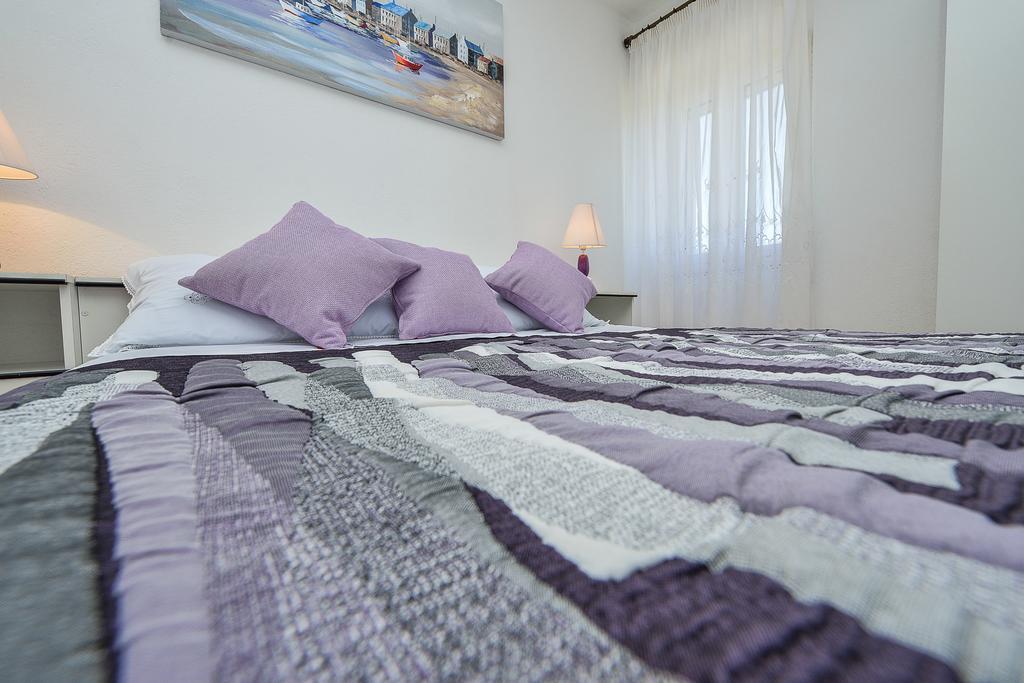 Guest House Sakarun 벨리 라트 외부 사진